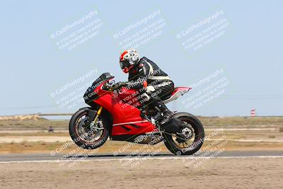 media/Apr-25-2022-Lets Ride (Mon) [[64890c87c4]]/Group B/1220pm (Wheelie Bump)/